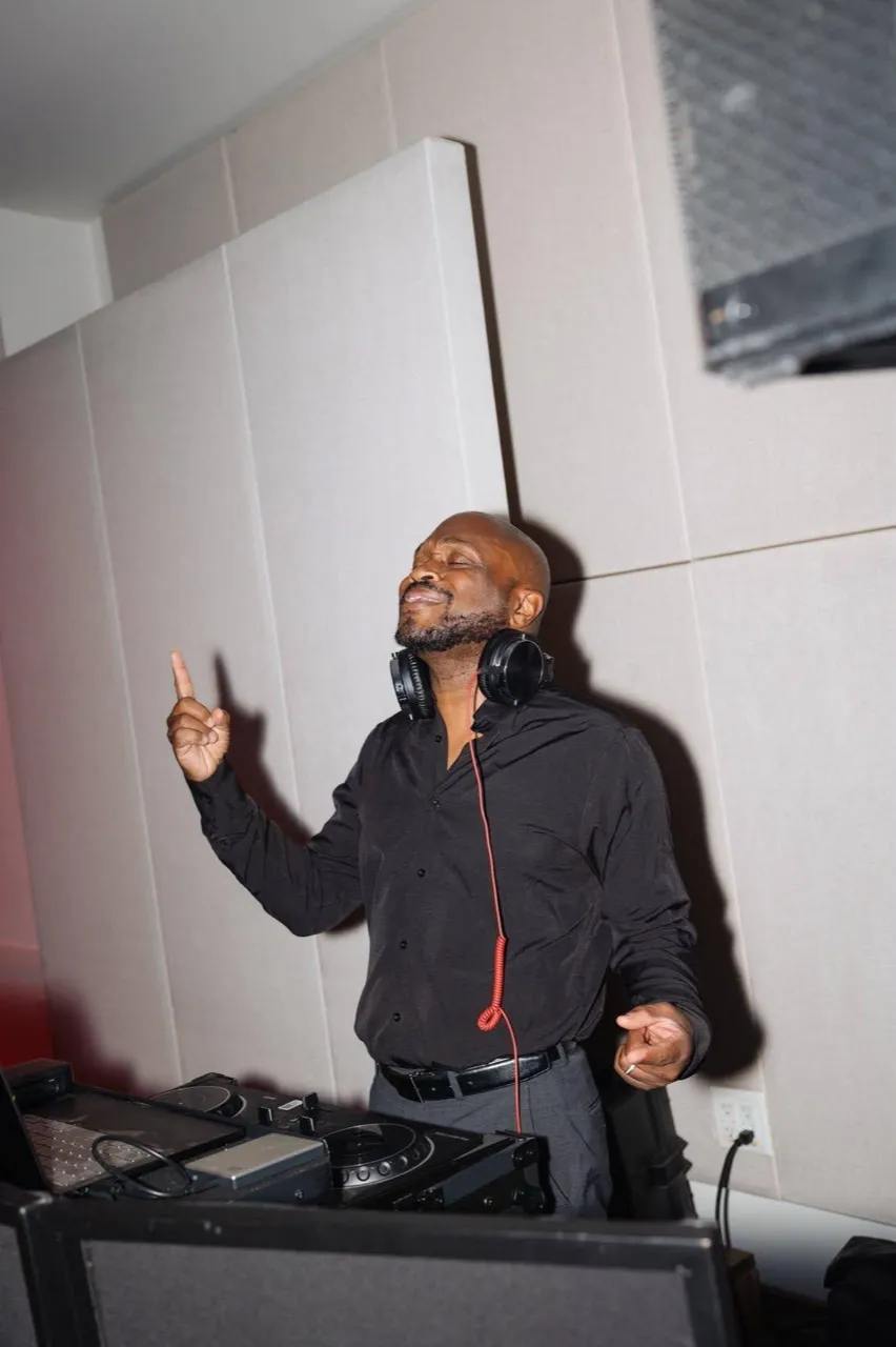 DJ Willis - Durham Wedding & Special Event DJ